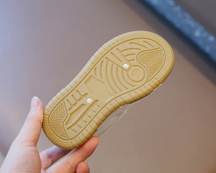 Tênis Infantil Branco para Primavera e Outono, Leve, Antiderrapante e com Solado Macio