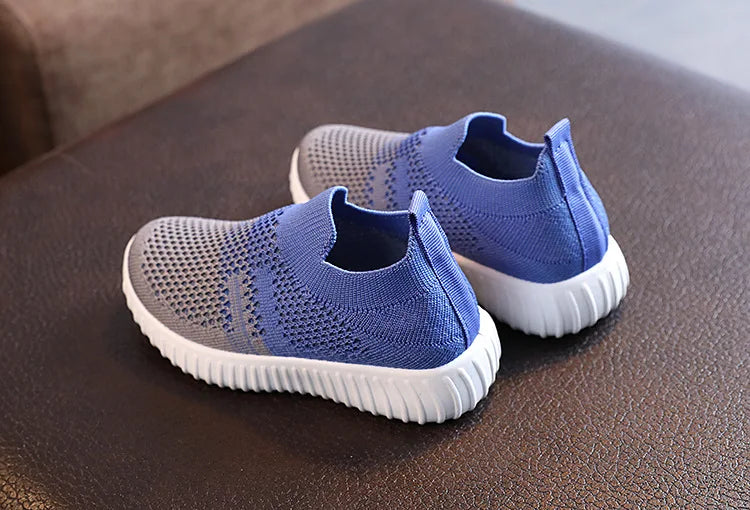 Tênis Casual Infantil em Mesh, Respirável e Confortável