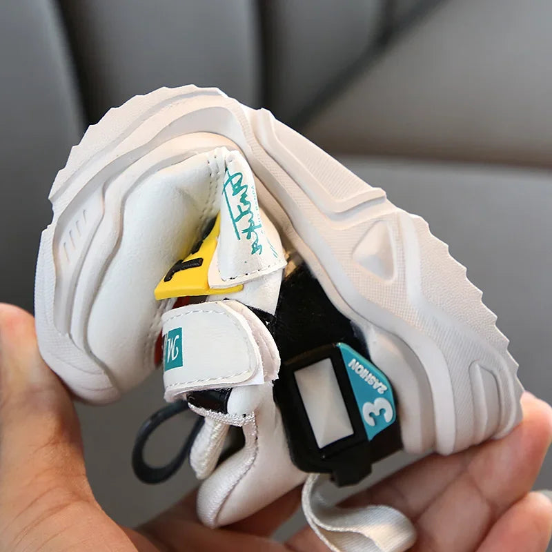 Tênis Casual para Bebê, Respirável e com Fechamento em Gancho e Argola