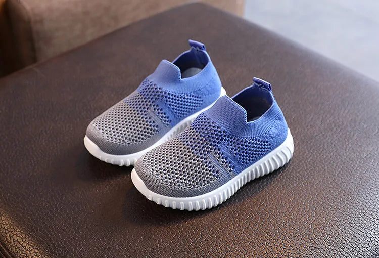 Tênis Casual Infantil em Mesh, Respirável e Confortável