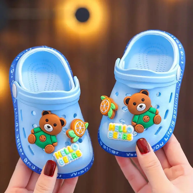 Chinelo Infantil Fechado com Estampa 3D, Macio e Antiderrapante
