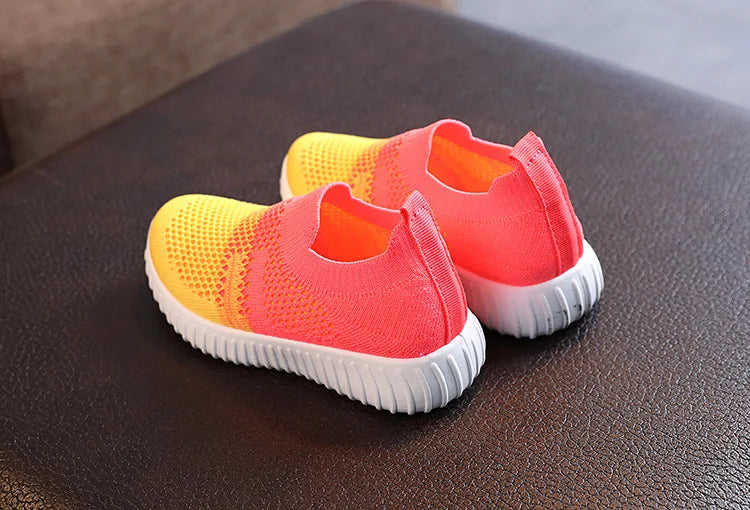 Tênis Casual Infantil em Mesh, Respirável e Confortável