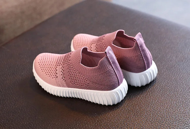 Tênis Casual Infantil em Mesh, Respirável e Confortável