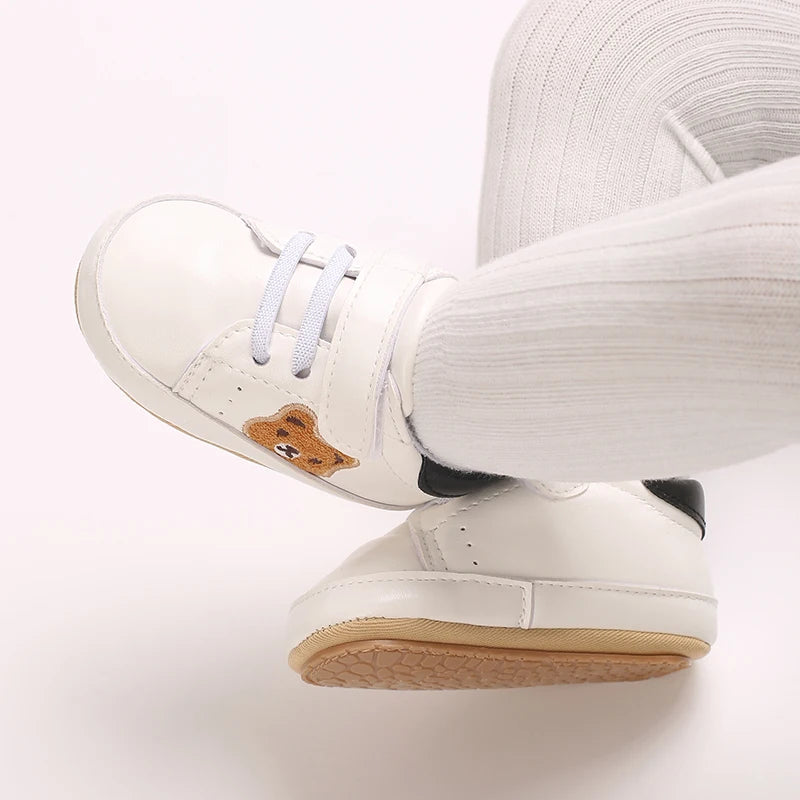 Sapatinho de Couro Infantil 0–18M para Meninos e Meninas, Mocassim com Solado de Borracha Antiderrapante