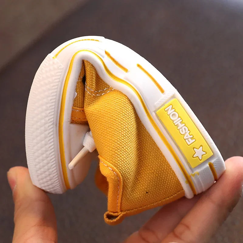 Tênis Infantil de Lona Branco – Modelo Casual para Meninos e Meninas