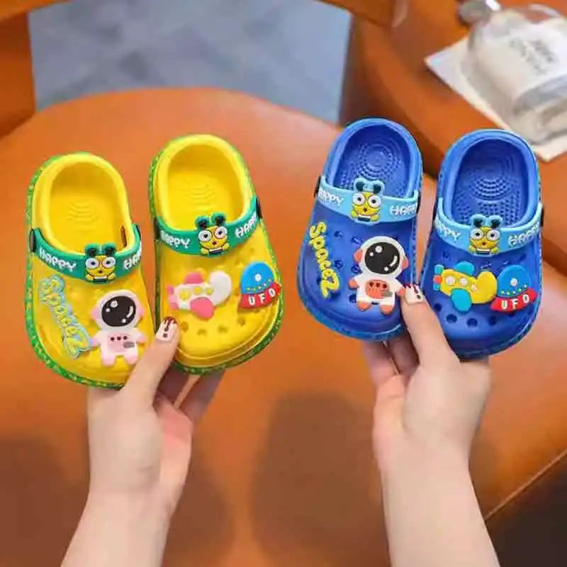 Sandália Infantil Fechada, Ultraleve e Antiderrapante
