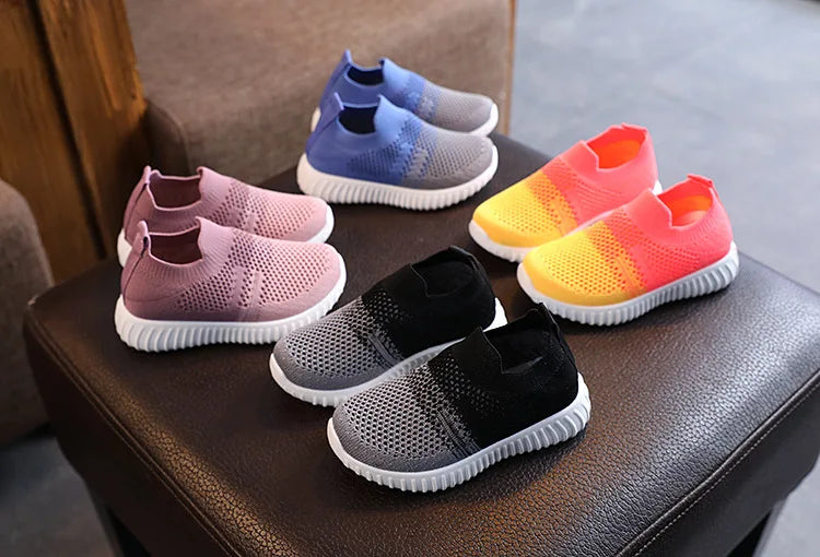 Tênis Casual Infantil em Mesh, Respirável e Confortável