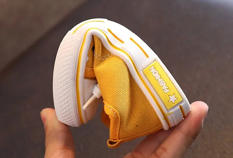 Tênis Infantil de Lona Branco – Modelo Casual para Meninos e Meninas