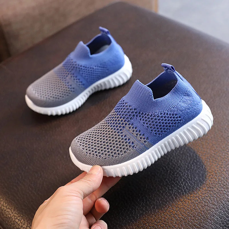Tênis Casual Infantil em Mesh, Respirável e Confortável