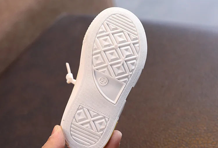 Tênis Infantil de Lona Branco – Modelo Casual para Meninos e Meninas